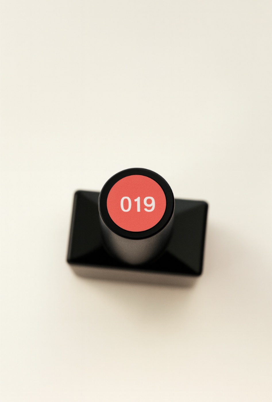 CIPRIA 019 Luxur 2 CIPRIA 019 Luxur - immagine 2